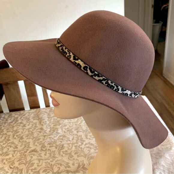 Floppy Wool Hat Caramel Color w/ Cheetah Design Hatband OSFA gorgeous - Picture 3 of 8